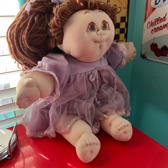 CABBAGE PATCH DOLL - Picture 3 of 6